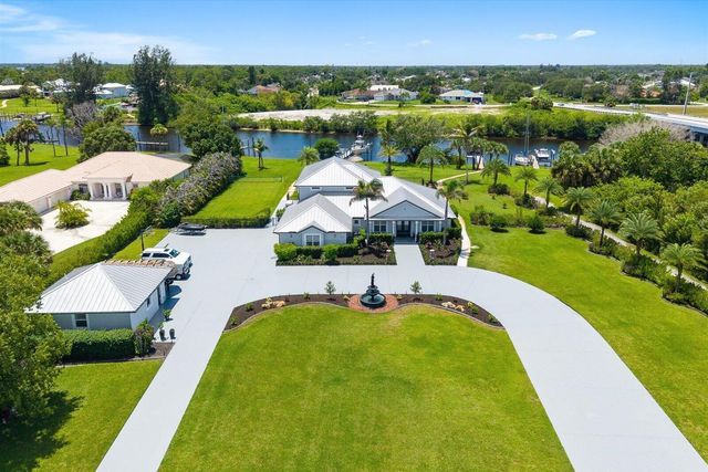 470 SE PINE Road, Port St. Lucie, FL 34984
