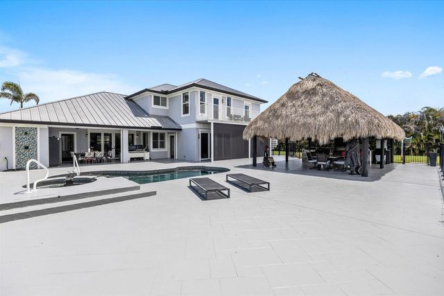 470 SE PINE Road, Port St. Lucie, FL 34984