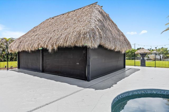 470 SE PINE Road, Port St. Lucie, FL 34984