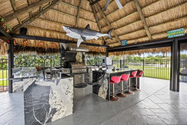 470 SE PINE Road, Port St. Lucie, FL 34984