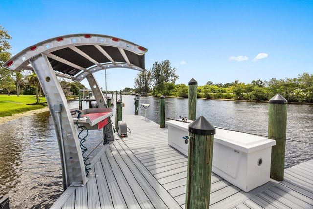 470 SE PINE Road, Port St. Lucie, FL 34984
