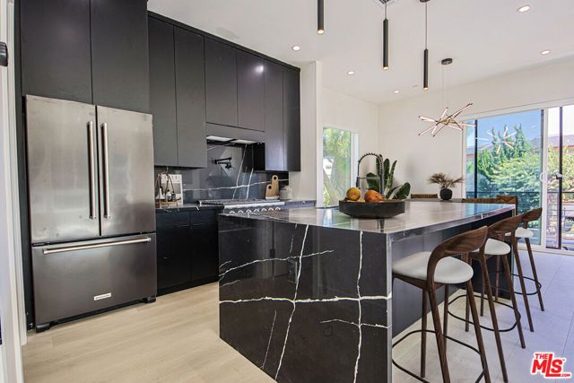 1815 Barry Avenue, Los Angeles, CA 90025