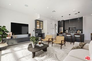 1815 Barry Avenue, Los Angeles, CA 90025