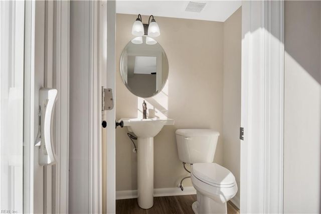 331 Malden LN, Newport News, VA 23602