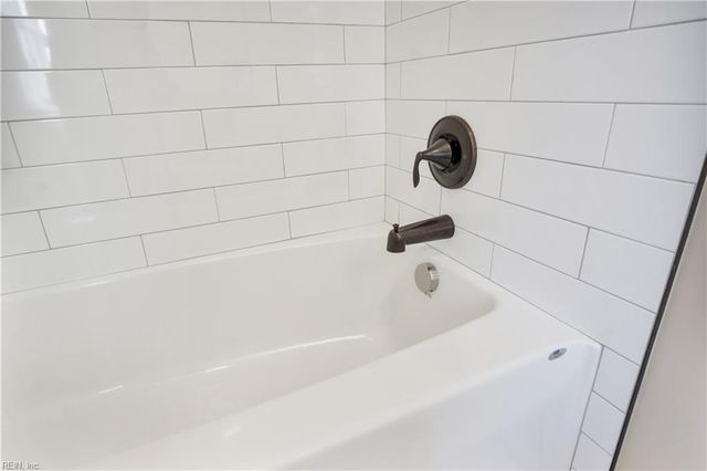 331 Malden LN, Newport News, VA 23602