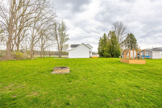 5490 Buffalo Road, Riga, NY 14428