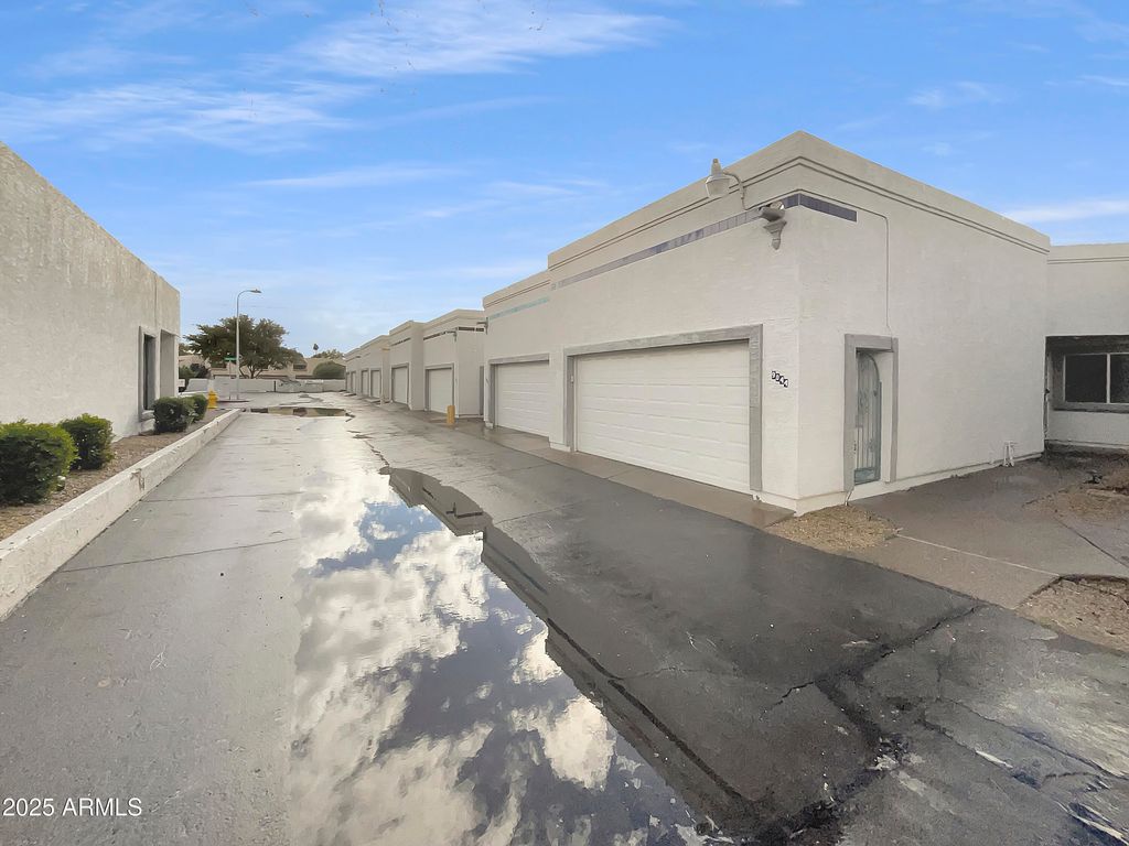 9044 N 47TH Court, Glendale, AZ 85302