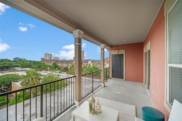 2400 Mccue Road 428, Houston, TX 77056