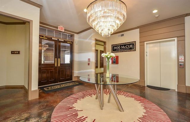 2400 Mccue Road 428, Houston, TX 77056