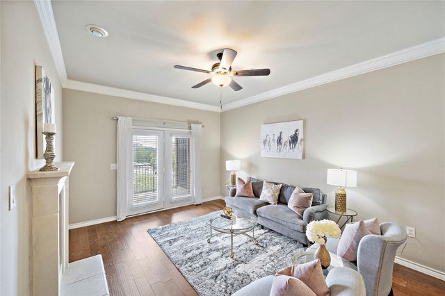 2400 Mccue Road 428, Houston, TX 77056