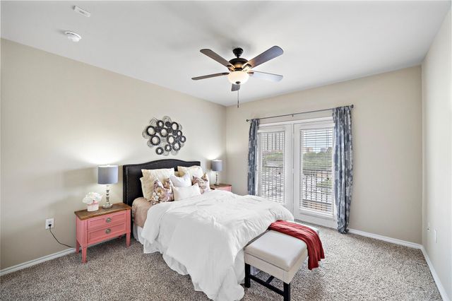 2400 Mccue Road 428, Houston, TX 77056