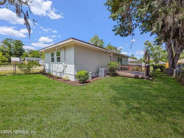 100 N HIGHLAND Avenue, Green Cove Springs, FL 32043