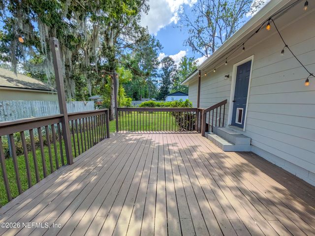 100 N HIGHLAND Avenue, Green Cove Springs, FL 32043