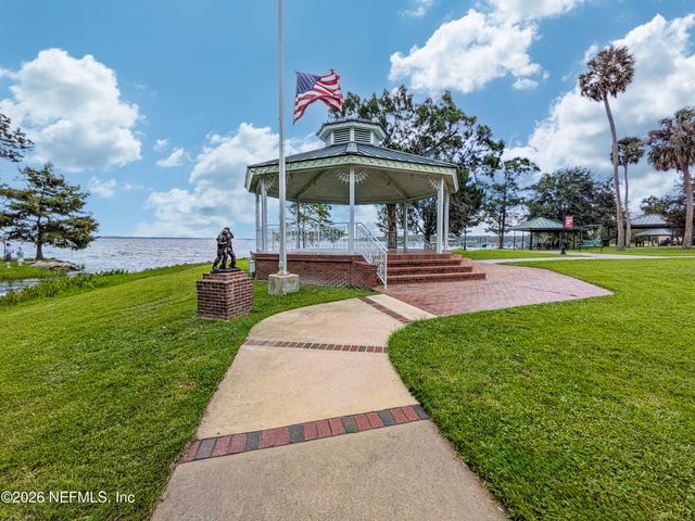 100 N HIGHLAND Avenue, Green Cove Springs, FL 32043