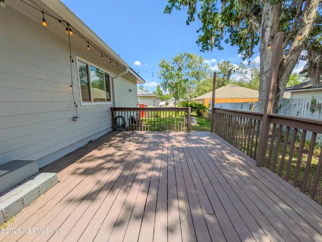 100 N HIGHLAND Avenue, Green Cove Springs, FL 32043