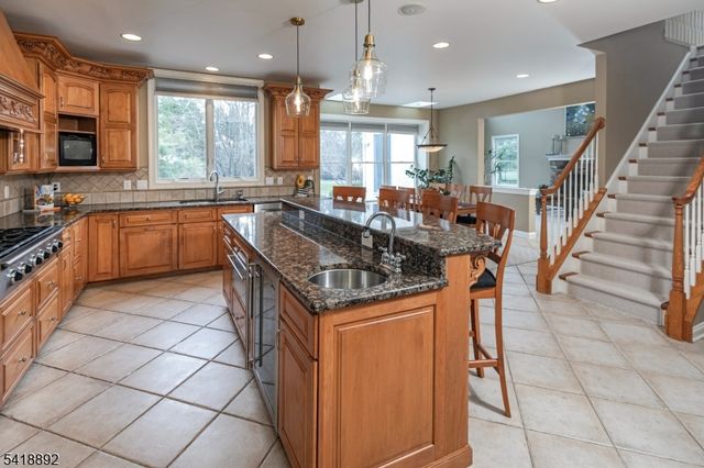 47 Van Zandt Rd, Montgomery Twp., NJ 08558