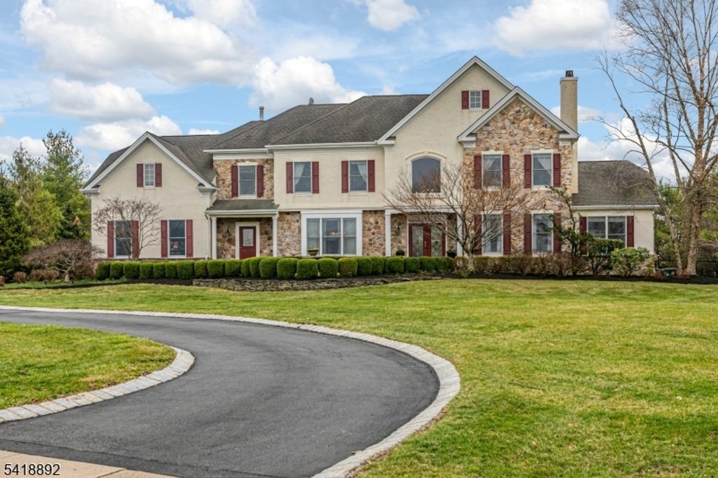 47 Van Zandt Rd, Montgomery Twp., NJ 08558