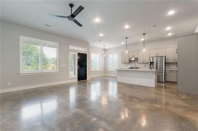 1708 E M Franklin Ave A, Austin, TX 78721