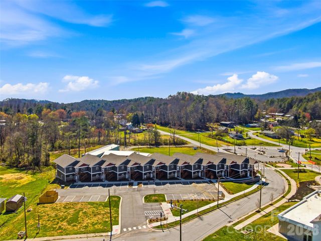143 Carver Street 10, Brevard, NC 28712