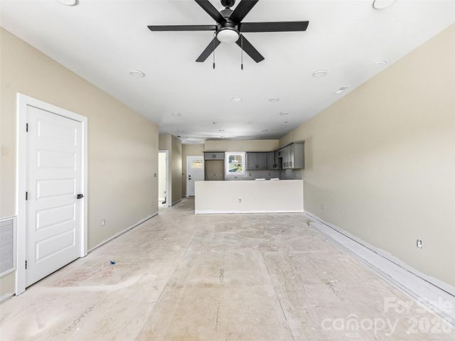 143 Carver Street 10, Brevard, NC 28712