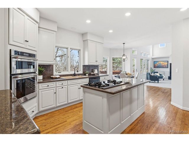 6761 Westwoods Cir, Arvada, CO 80007