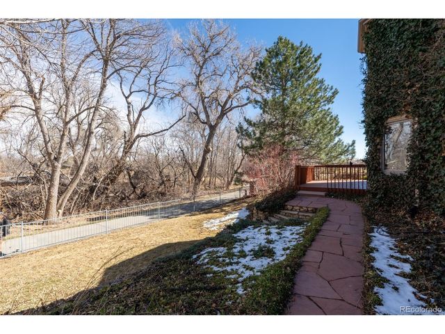 6761 Westwoods Cir, Arvada, CO 80007