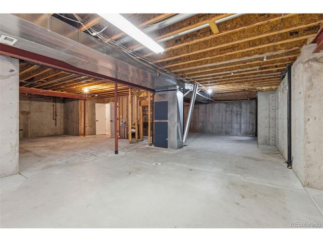 6761 Westwoods Cir, Arvada, CO 80007