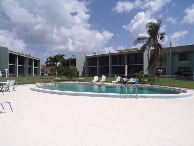 1461 AQUI ESTA DRIVE B4, Punta Gorda, FL 33950