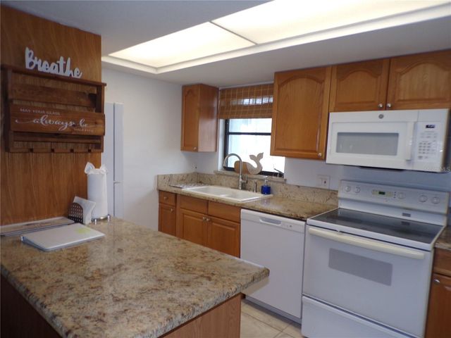 1461 AQUI ESTA DRIVE B4, Punta Gorda, FL 33950