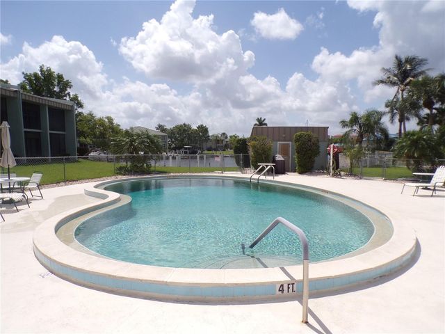 1461 AQUI ESTA DRIVE B4, Punta Gorda, FL 33950