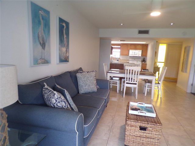 1461 AQUI ESTA DRIVE B4, Punta Gorda, FL 33950
