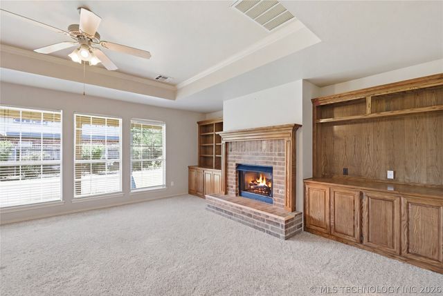 13091 E 91st Place N, Owasso, OK 74055