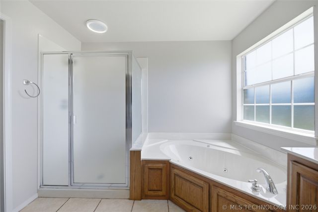 13091 E 91st Place N, Owasso, OK 74055