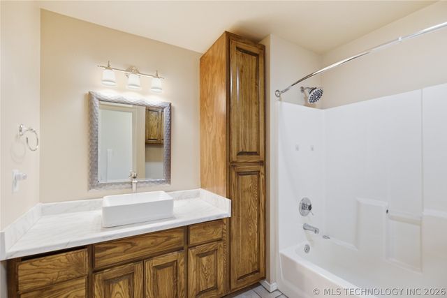 13091 E 91st Place N, Owasso, OK 74055
