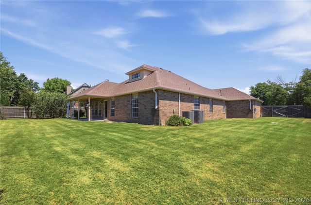 13091 E 91st Place N, Owasso, OK 74055