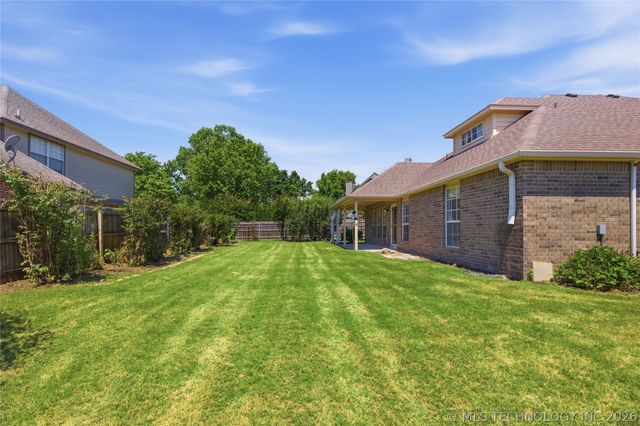 13091 E 91st Place N, Owasso, OK 74055