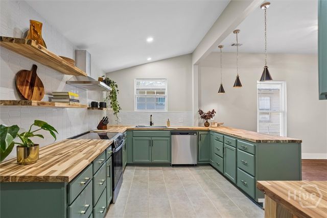 1125 E 37th Street, Savannah, GA 31404