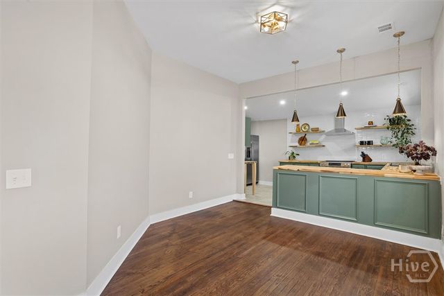 1125 E 37th Street, Savannah, GA 31404