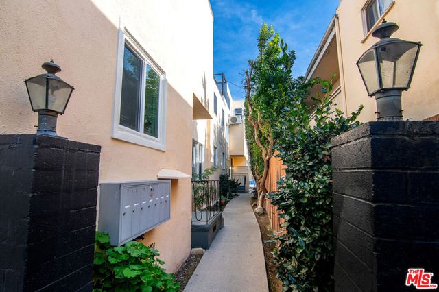 344 S Rexford Drive 7, Beverly Hills, CA 90212