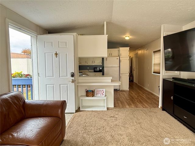 43010 SE North Bend Way #40, North Bend, WA 98045