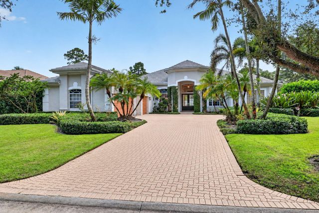 851 FOREST GLEN Lane, Wellington, FL 33414