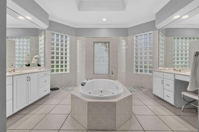 851 FOREST GLEN Lane, Wellington, FL 33414
