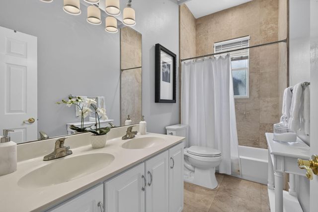851 FOREST GLEN Lane, Wellington, FL 33414