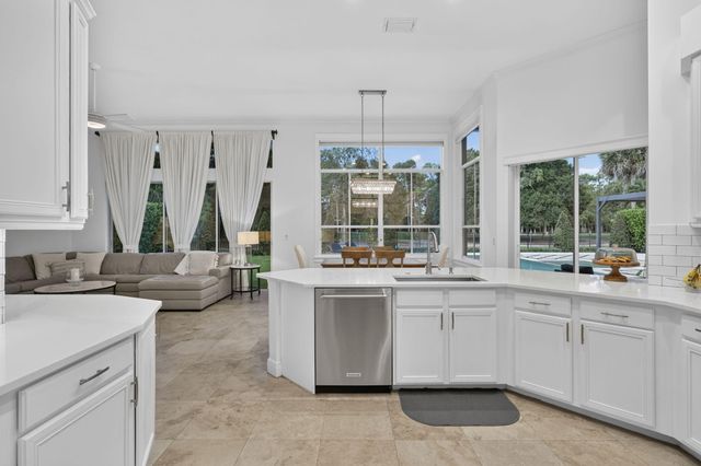 851 FOREST GLEN Lane, Wellington, FL 33414