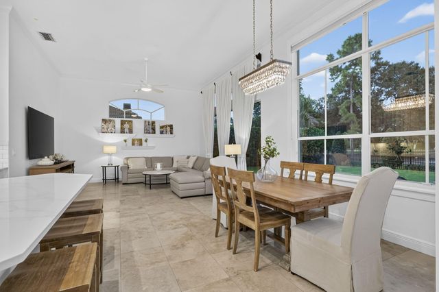851 FOREST GLEN Lane, Wellington, FL 33414