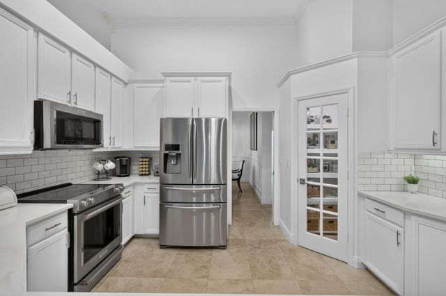 851 FOREST GLEN Lane, Wellington, FL 33414