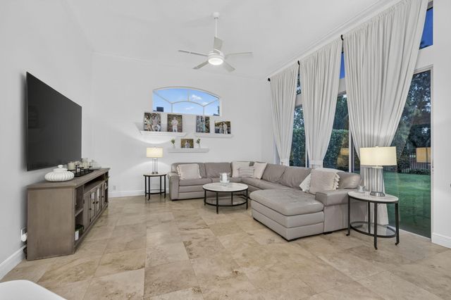851 FOREST GLEN Lane, Wellington, FL 33414