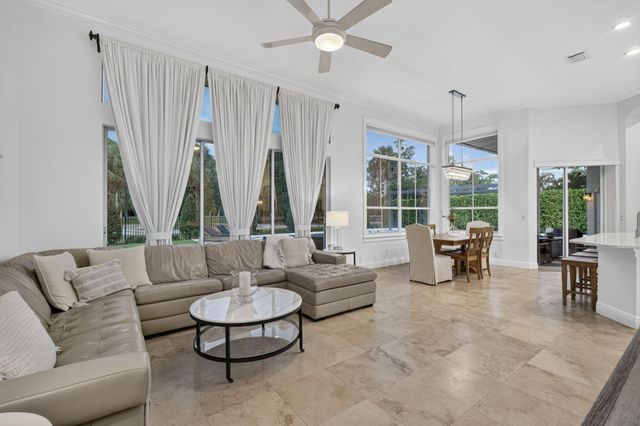 851 FOREST GLEN Lane, Wellington, FL 33414