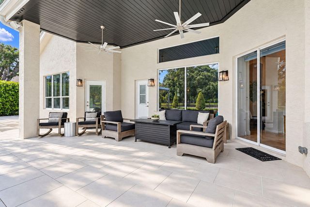 851 FOREST GLEN Lane, Wellington, FL 33414