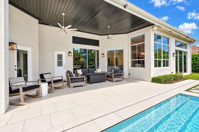 851 FOREST GLEN Lane, Wellington, FL 33414